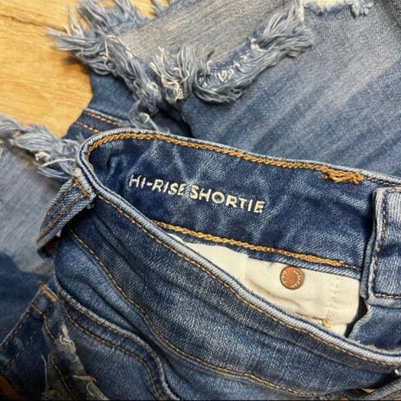 American Eagle Hi-Rise Shortie Shorts - Picture 3 of 5